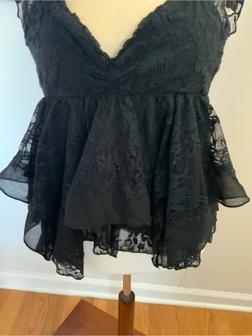KIMCHI BLUE ESTHER HANKY HEM LACE BABYDOLL BLOUSE XL - Picture 5 of 10